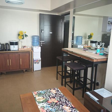 Nice Corner Ayala 1 Bedroom Condo At Heart Of Davao City With Hi Speed Wi Fi Internet Buitenkant foto