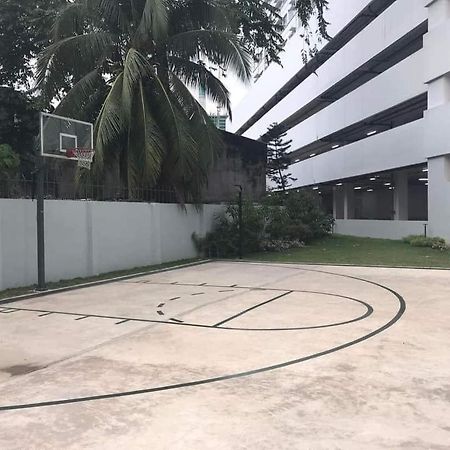 Nice Corner Ayala 1 Bedroom Condo At Heart Of Davao City With Hi Speed Wi Fi Internet Buitenkant foto