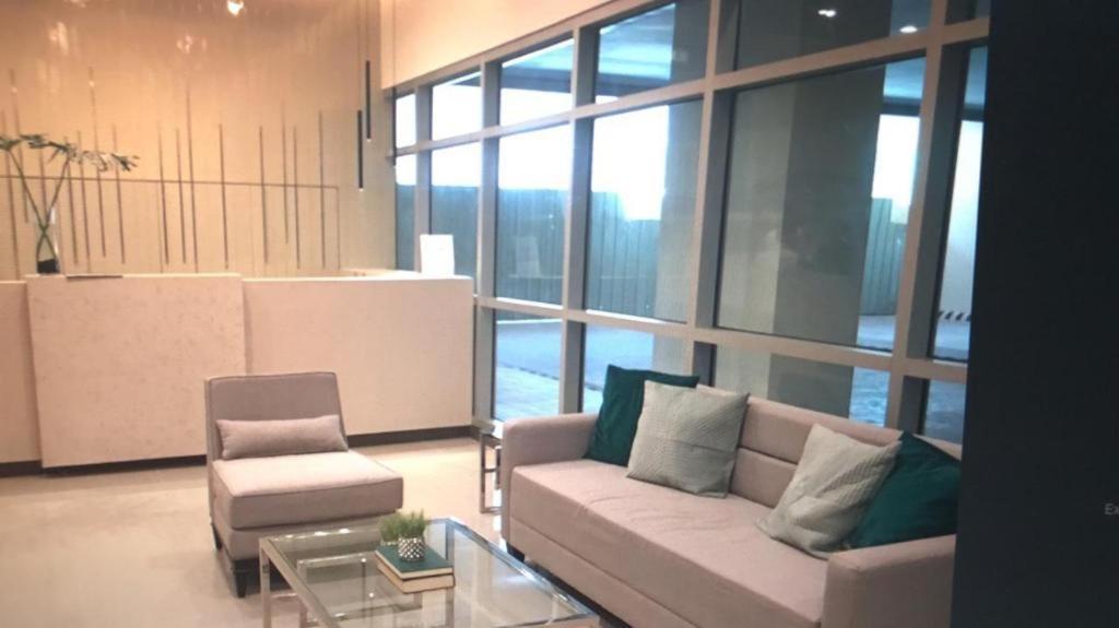 Nice Corner Ayala 1 Bedroom Condo At Heart Of Davao City With Hi Speed Wi Fi Internet Buitenkant foto