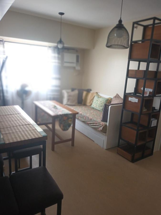 Nice Corner Ayala 1 Bedroom Condo At Heart Of Davao City With Hi Speed Wi Fi Internet Buitenkant foto