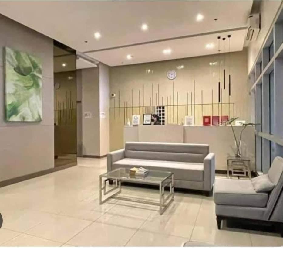 Nice Corner Ayala 1 Bedroom Condo At Heart Of Davao City With Hi Speed Wi Fi Internet Buitenkant foto