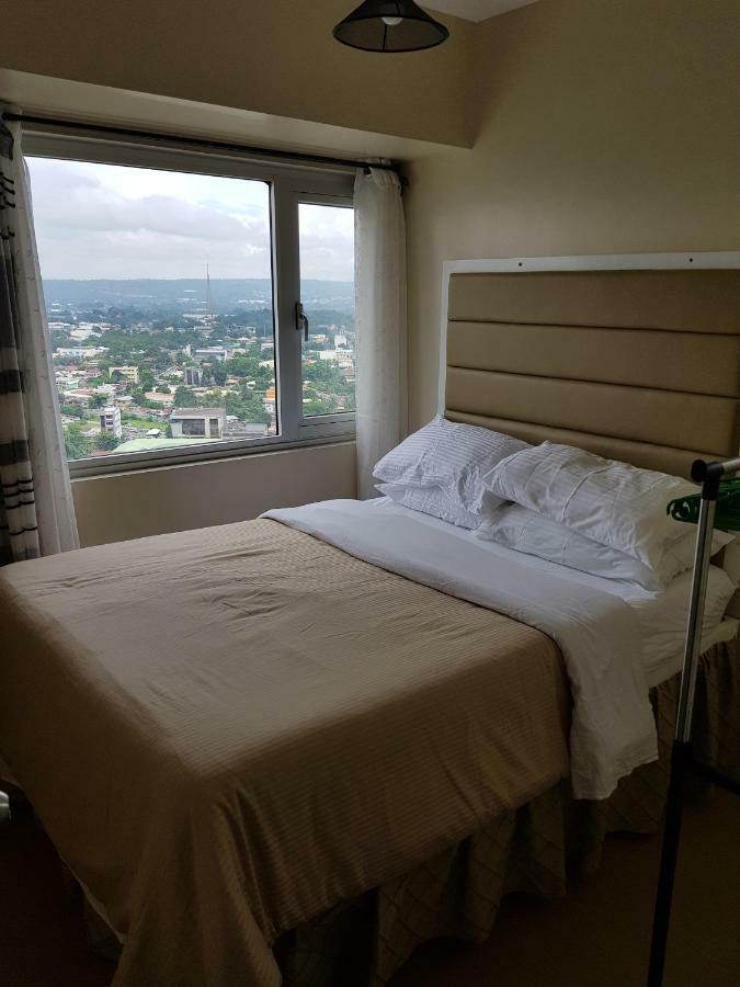 Nice Corner Ayala 1 Bedroom Condo At Heart Of Davao City With Hi Speed Wi Fi Internet Buitenkant foto
