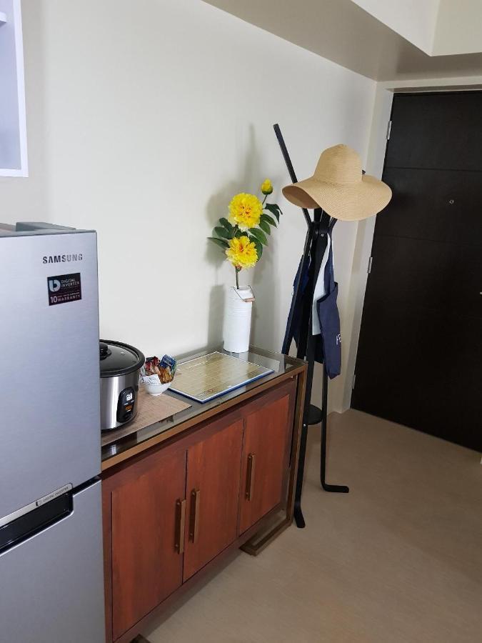 Nice Corner Ayala 1 Bedroom Condo At Heart Of Davao City With Hi Speed Wi Fi Internet Buitenkant foto